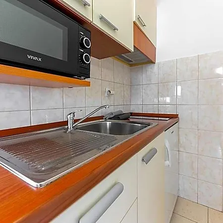 Rossa Hotel 3*