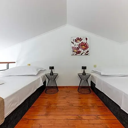 Hotel Rossa 3*